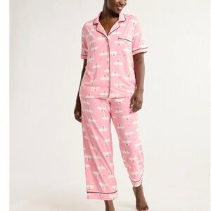 Charming Pink Swan Print Capri Pajama Set Soft